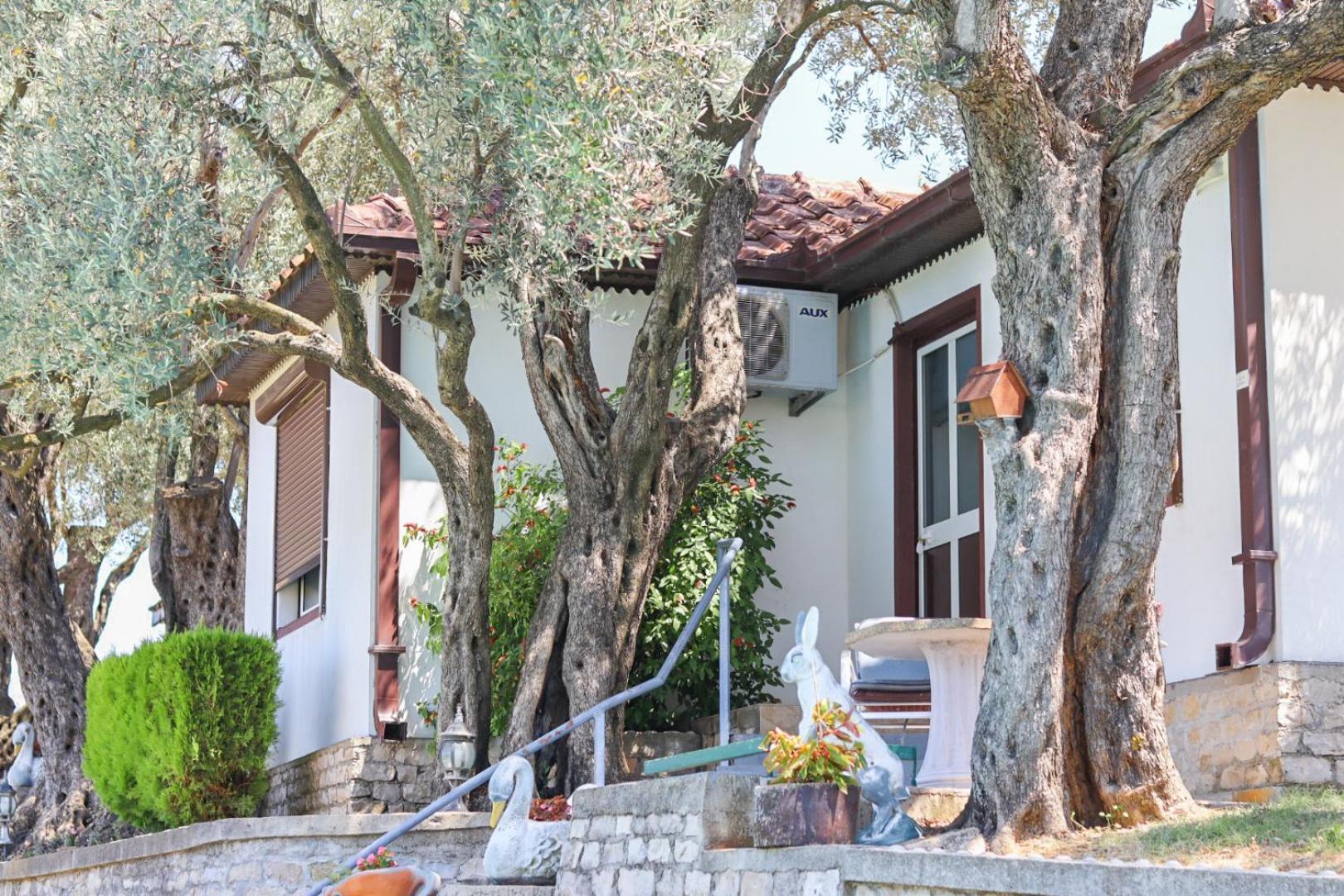 Hilja'S Oliven Garden Bungalows 울친 외부 사진